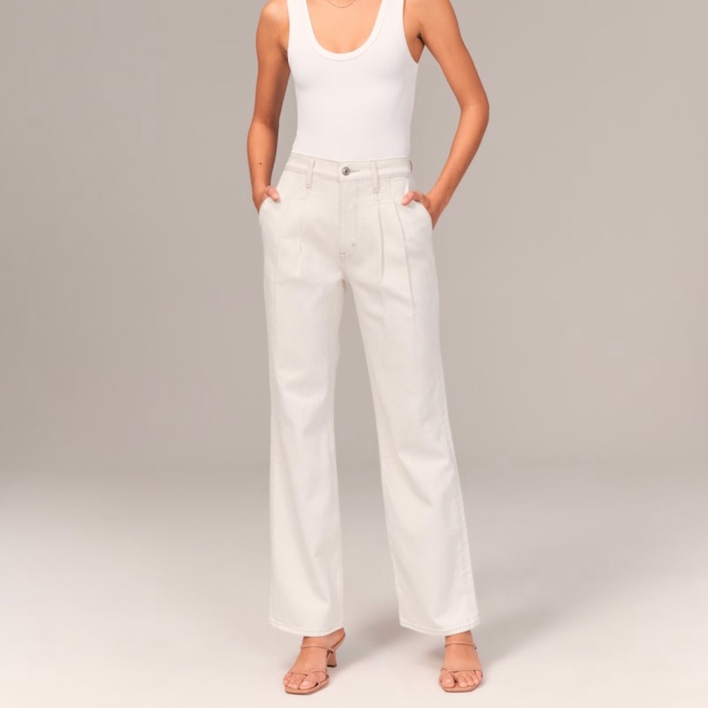 Abercrombie & Fitch 90s Relaxed High Rise Jean